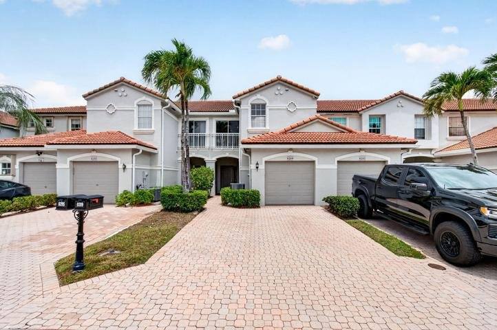 Townhouse for rent at 8289 Via Serena, Boca Raton, FL 33433