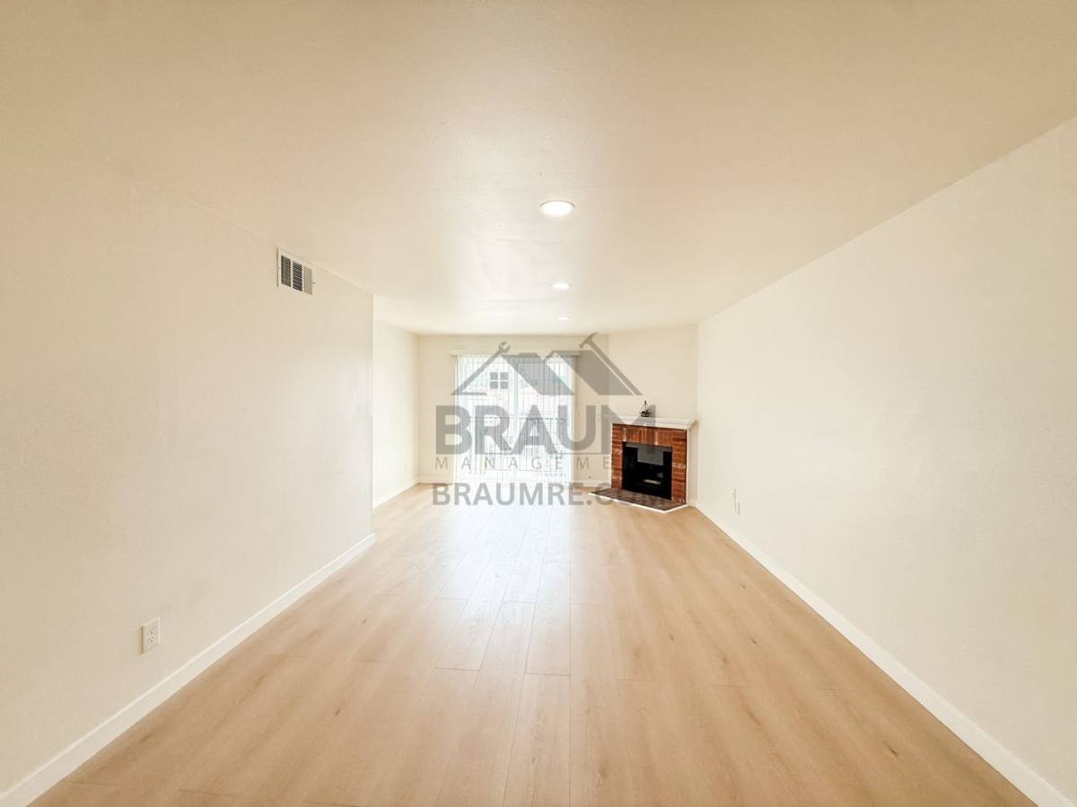 Apartment for rent at 11839 Burbank Bl #1, Valley Village, CA 91607