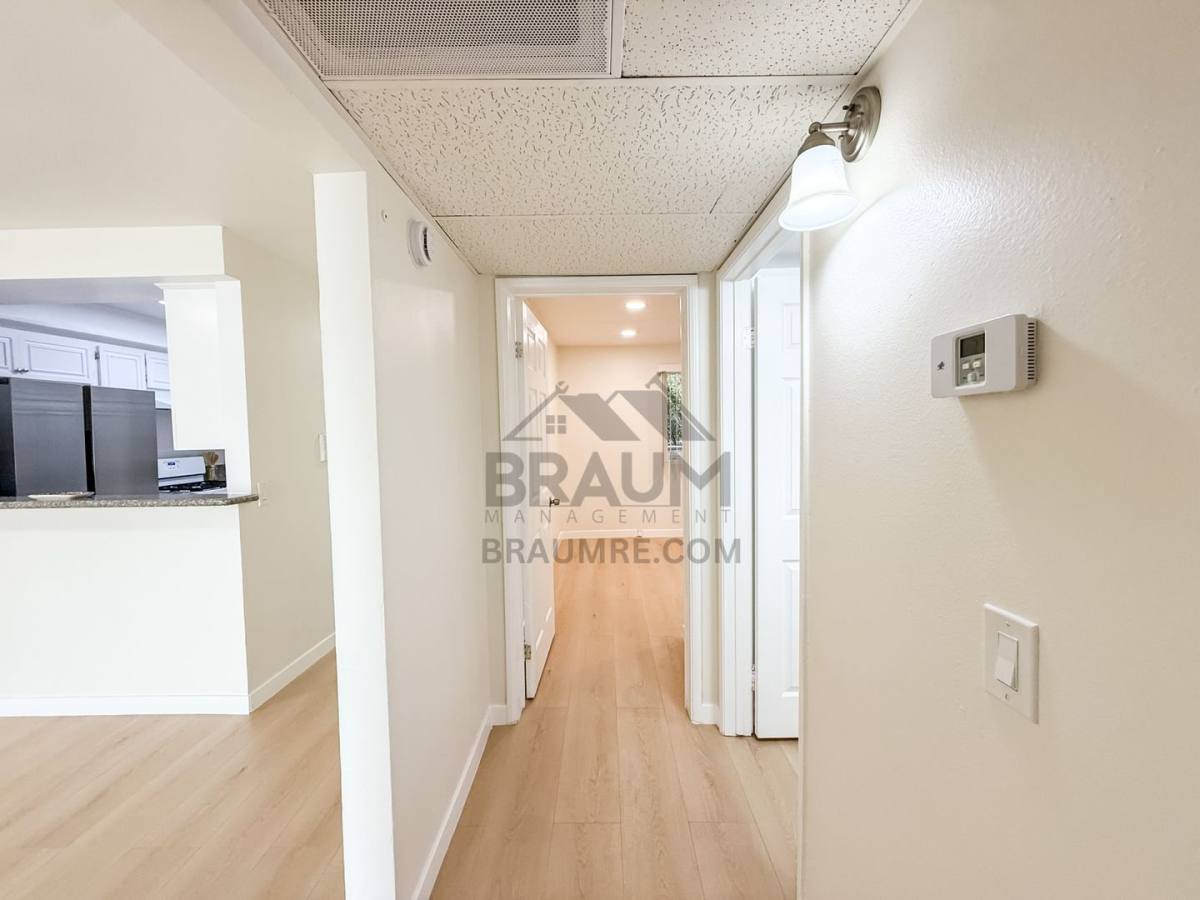 Apartment for rent at 11839 Burbank Bl #1, Valley Village, CA 91607