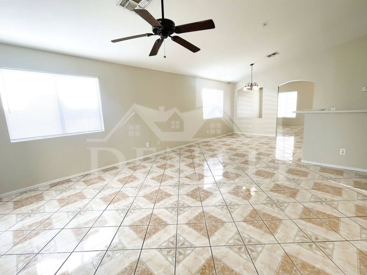 Apartment for rent at 8930 W Catalina Dr, Phoenix, AZ 85037