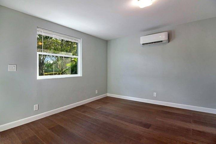 Townhouse for rent at 959 SW 18th St W, Boca Raton, FL 33486