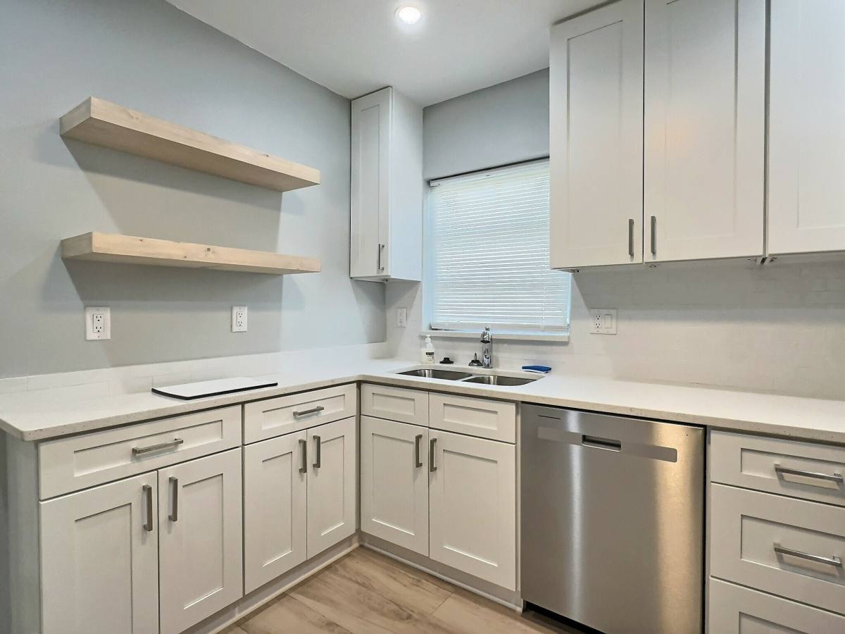 Condo for rent at 5860 Midnight Pass Rd #40, Sarasota, FL 34242