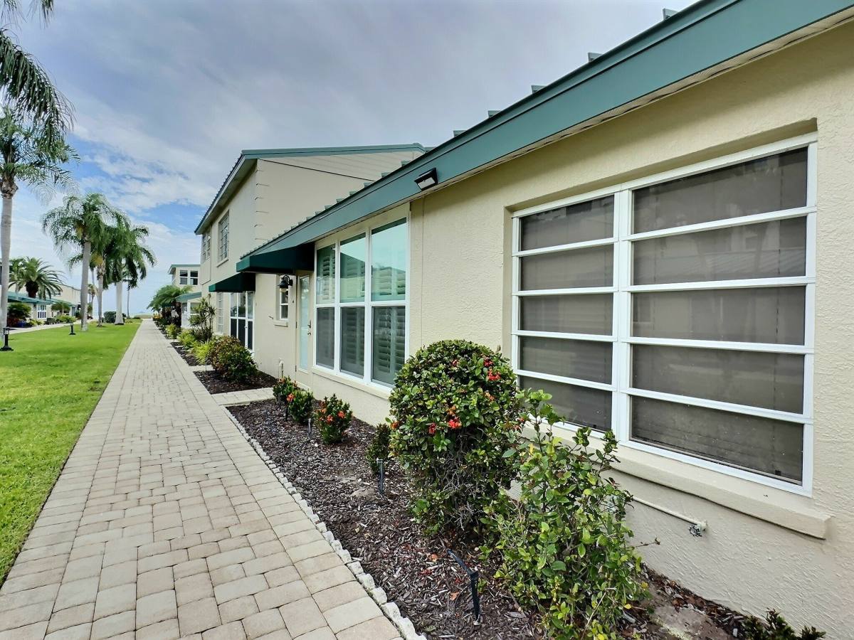 Condo for rent at 5860 Midnight Pass Rd #40, Sarasota, FL 34242