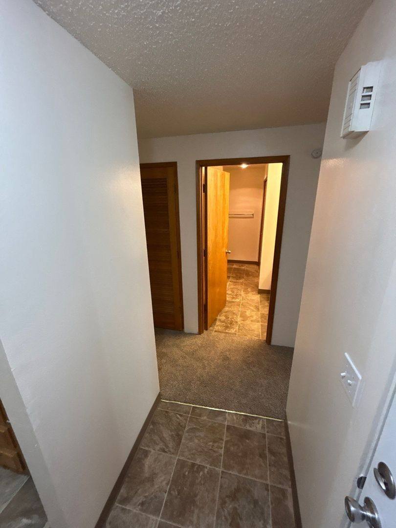 Apartment for rent at 637 Glen Creek Rd NW, Salem, OR 97304