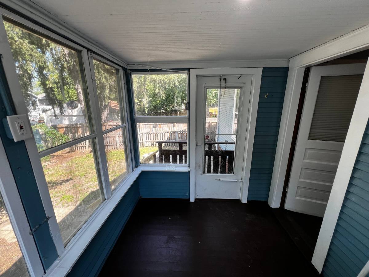 House for rent at 620 Paris Ave, Rockford, IL 61107