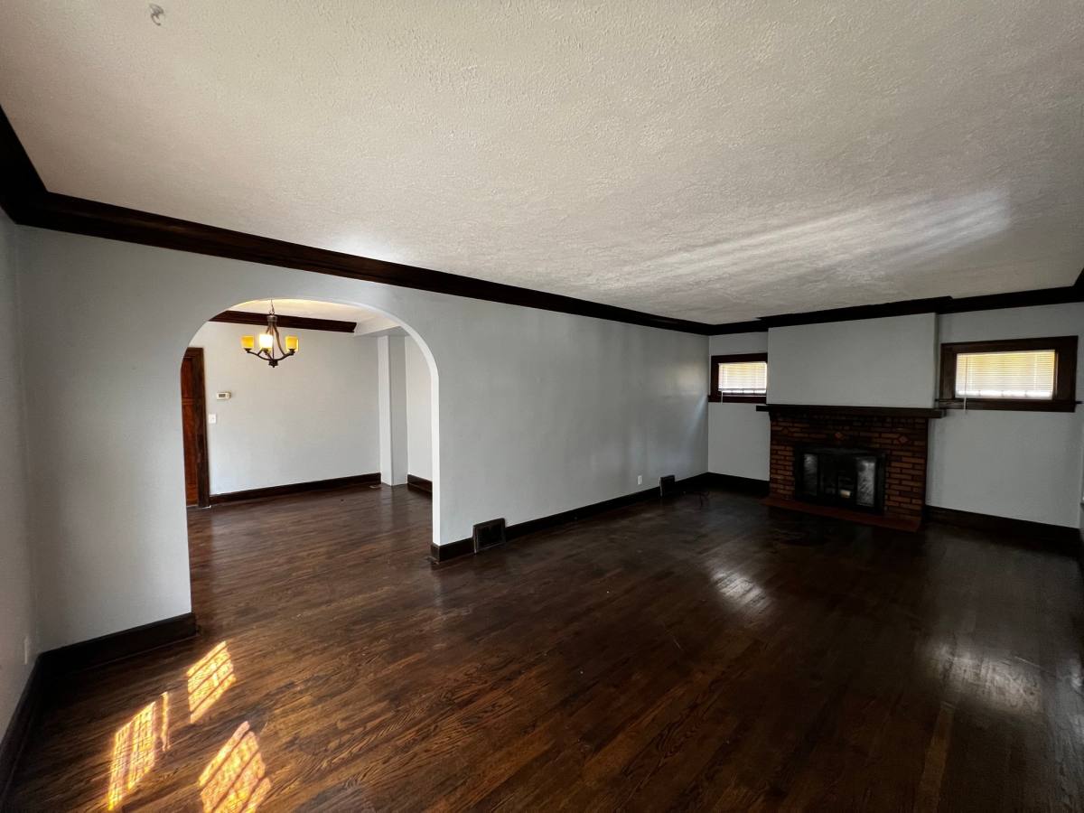 House for rent at 620 Paris Ave, Rockford, IL 61107