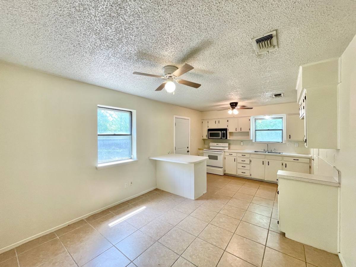 House for rent at 704 N 19th St, Copperas Cove, TX 76522