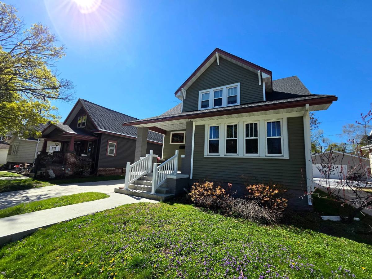 House for rent at 921 Bell Ave, Sheboygan, WI 53081