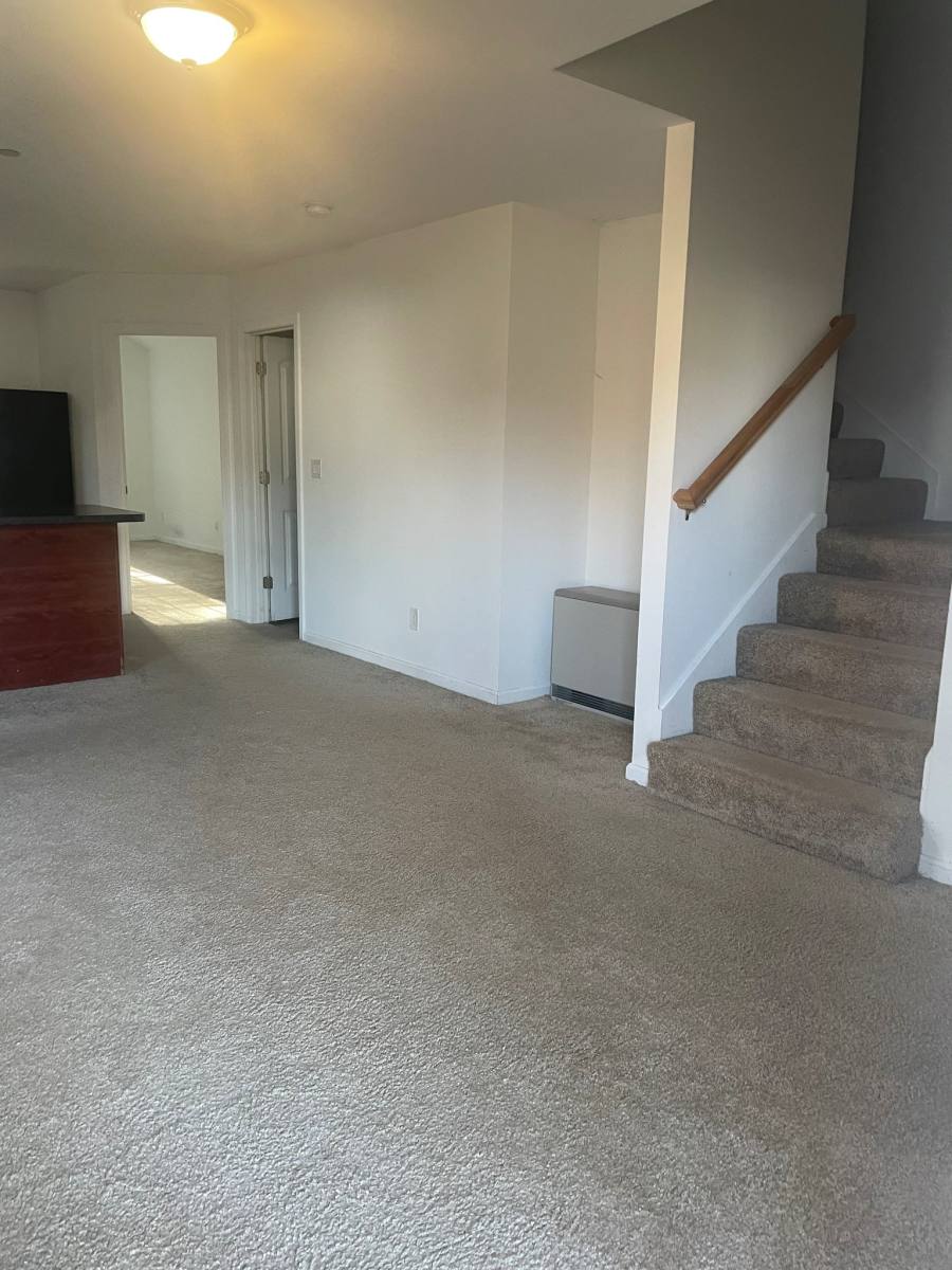Townhouse for rent at 48 Trinity Circle #B, Rochester, NH 03839