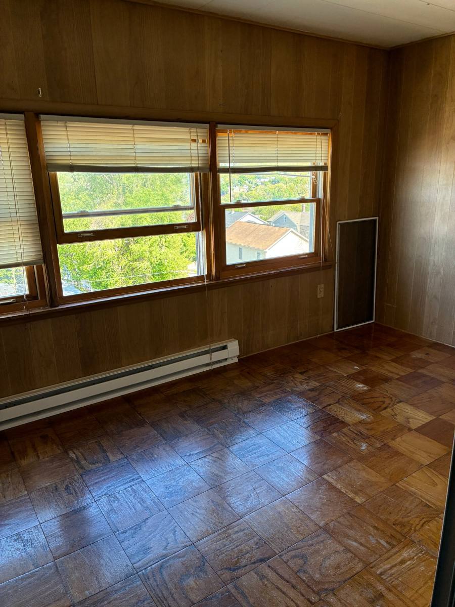 Apartment for rent at 468 Congress Ave #THIRD Floor, Waterbury, CT 06708