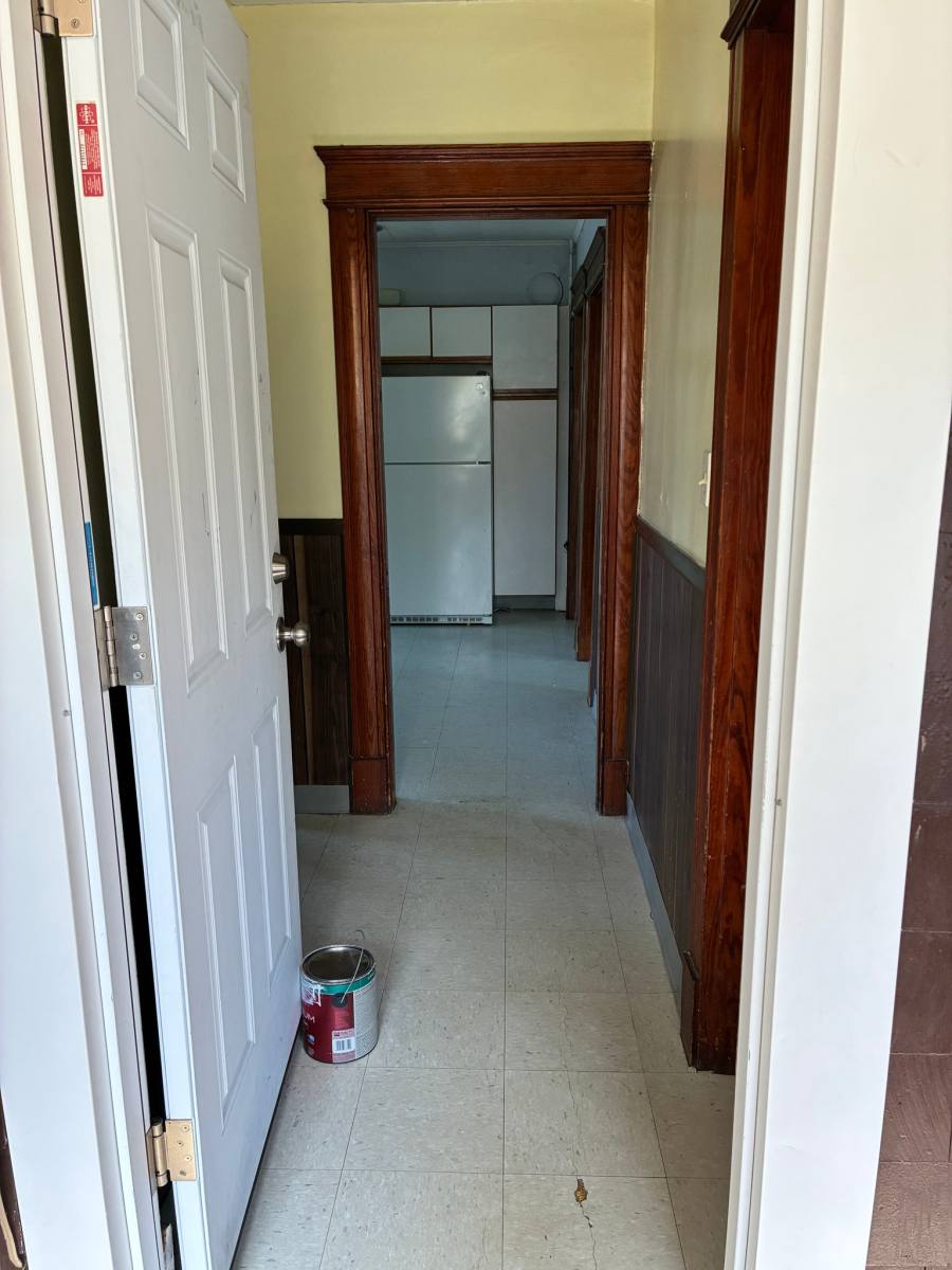 Apartment for rent at 468 Congress Ave #THIRD Floor, Waterbury, CT 06708