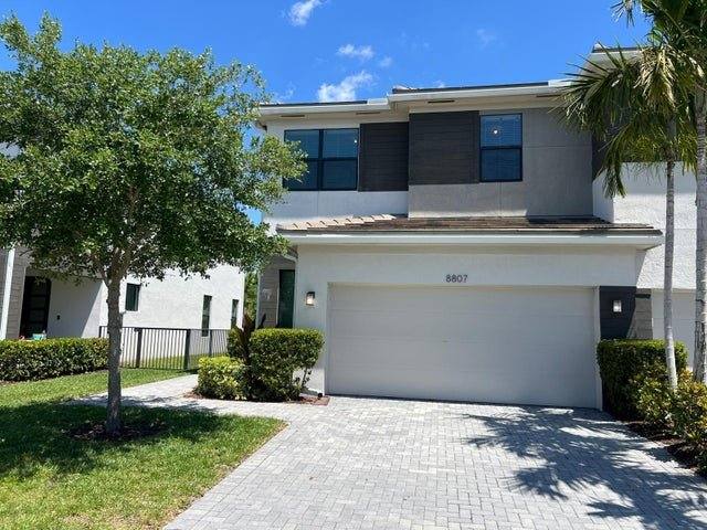 Townhouse for rent at 8807 Antarus Dr, Lake Worth, FL 33467