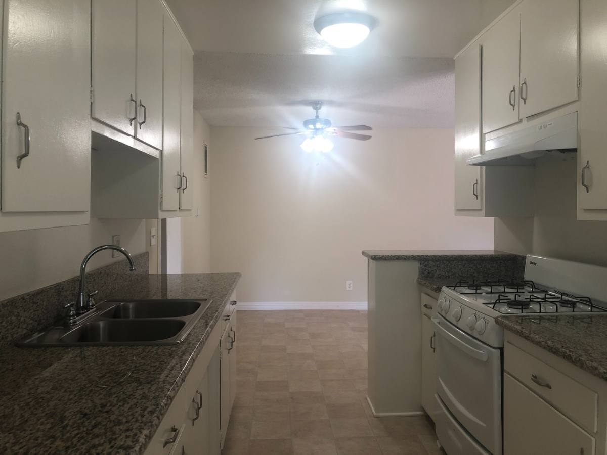 Apartment for rent at 13947 Oxnard St, Van Nuys, CA 91401