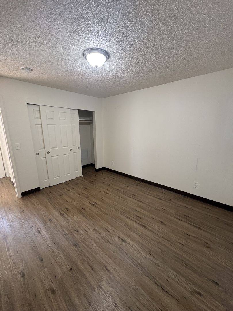 Apartment for rent at 2540 Broadway St NE, Salem, OR 97301