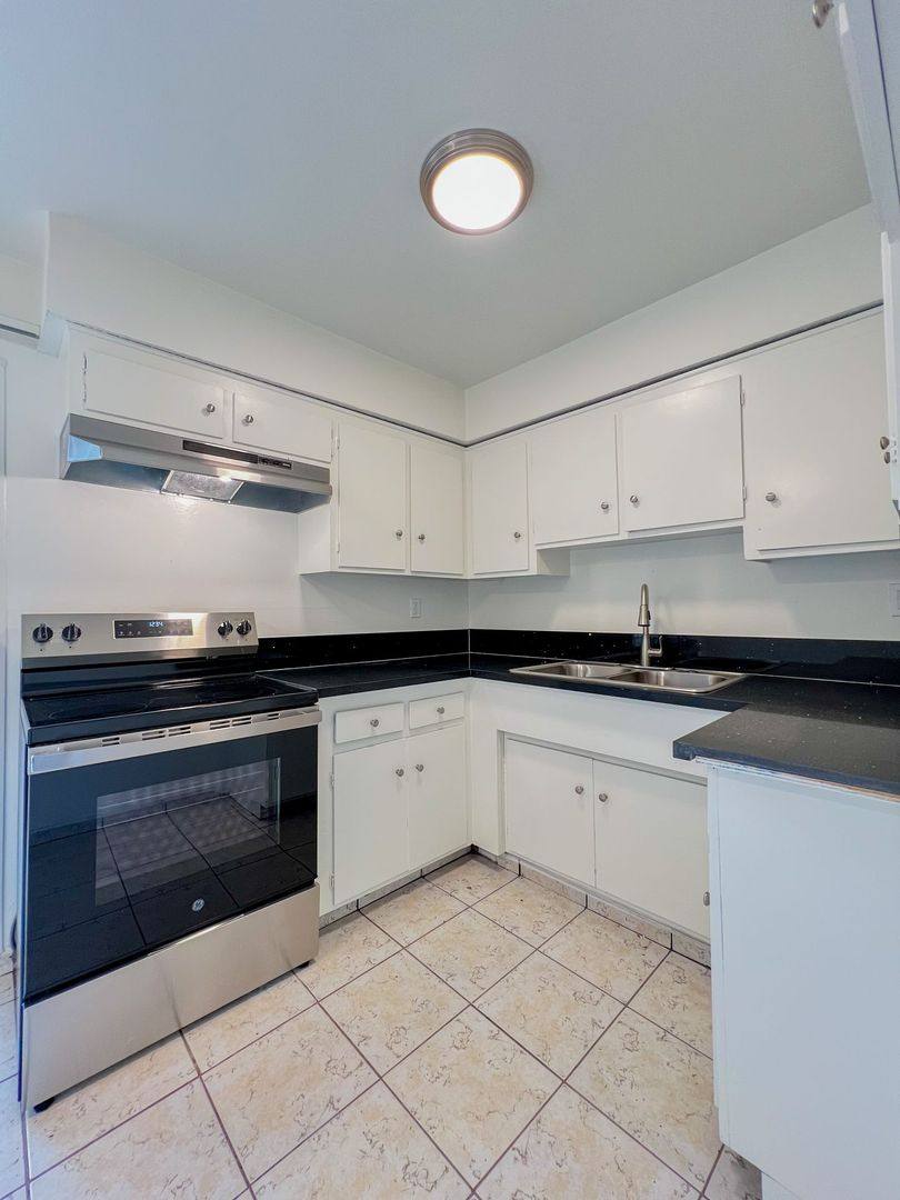 Apartment for rent at 6518 Corona Ave, Bell Gardens, CA 90201