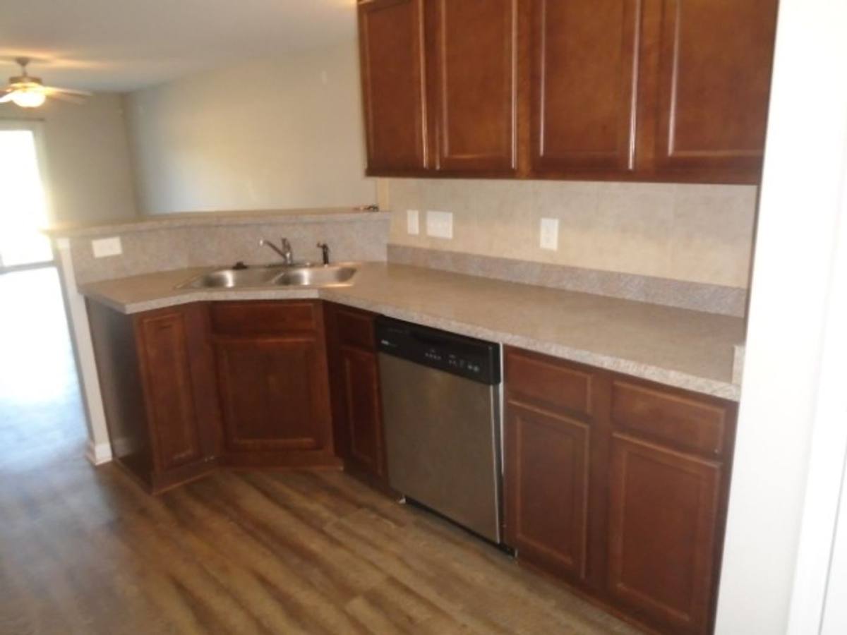 Townhouse for rent at 172 Collinwood Dr, Raeford, NC 28376