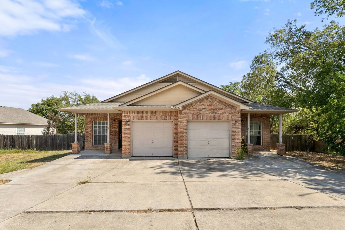 Apartment for rent at 2302 S Bagdad Rd, Leander, TX 78641