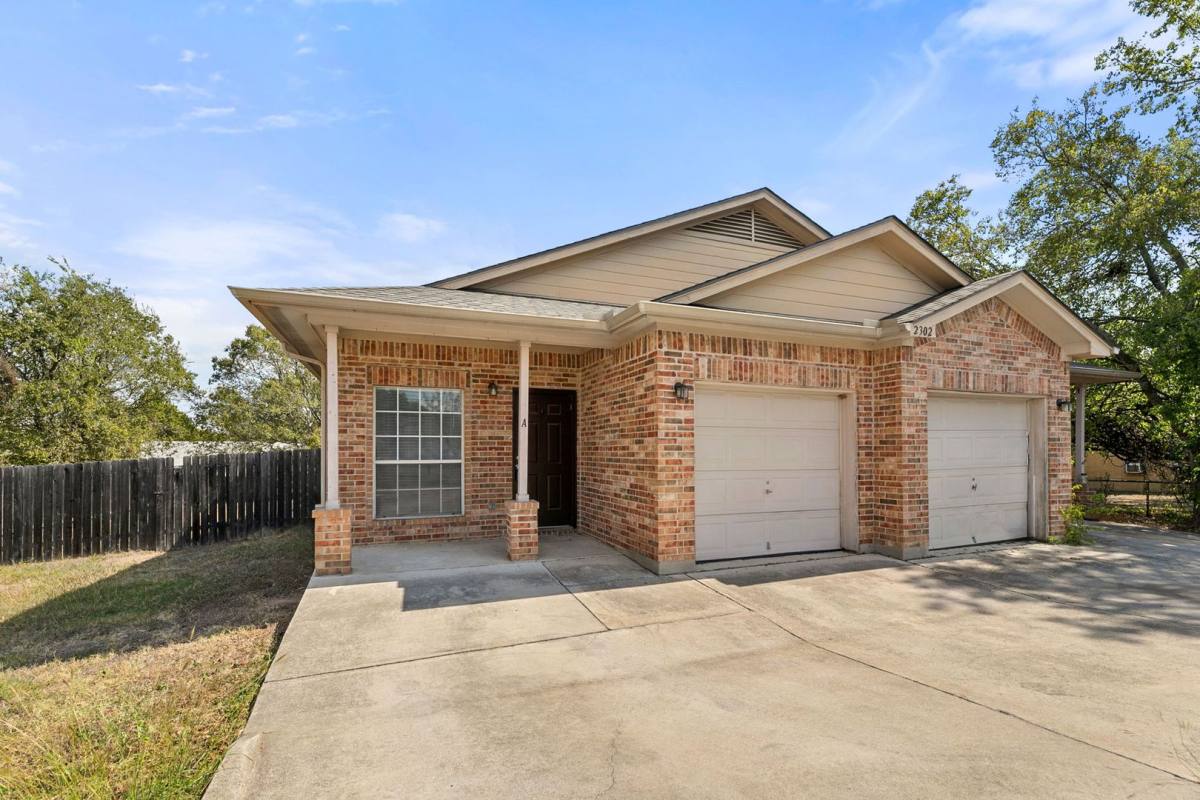 Apartment for rent at 2302 S Bagdad Rd, Leander, TX 78641