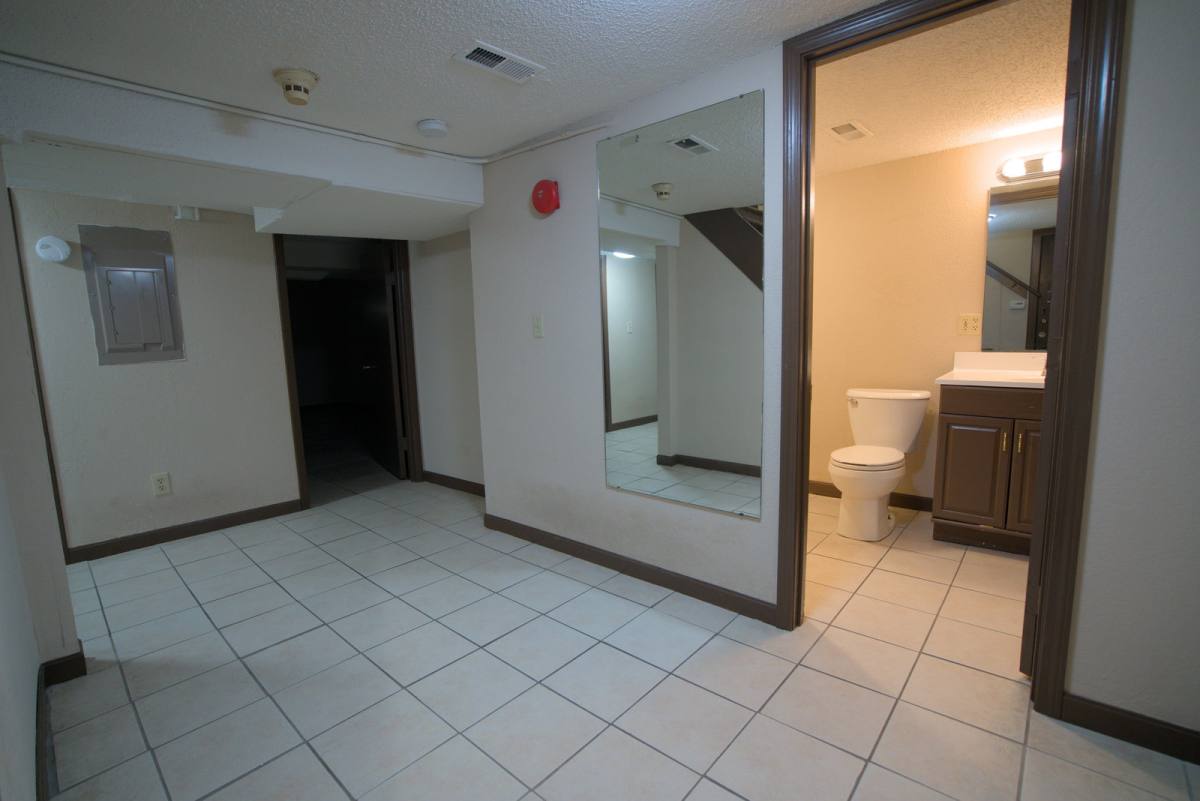 Apartment for rent at 1247 Ohio St #101, Lawrence, KS 66044