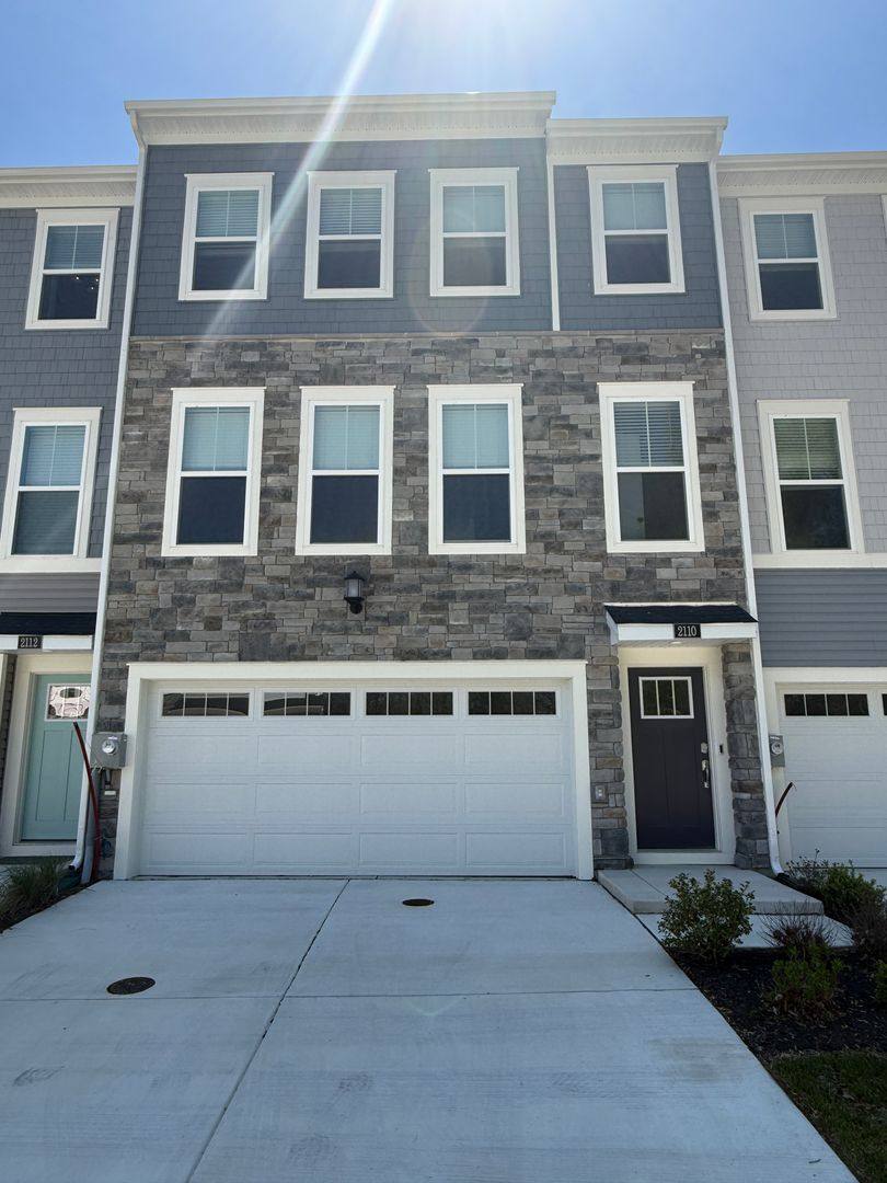 Townhouse for rent at 2110 Winterberry Lane, Cambridge, MD 21613