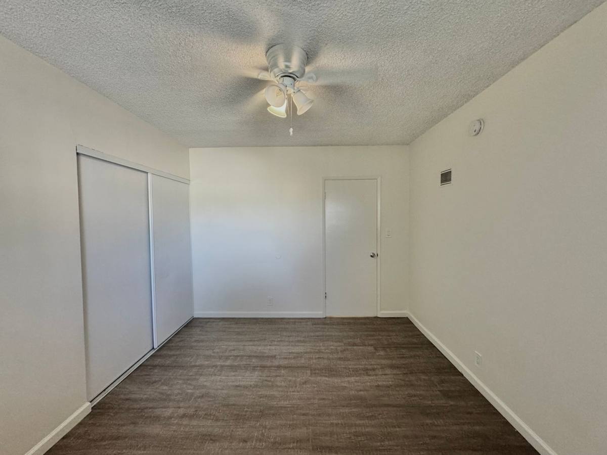 Apartment for rent at 13987 Foothill Blvd, Sylmar, CA 91342