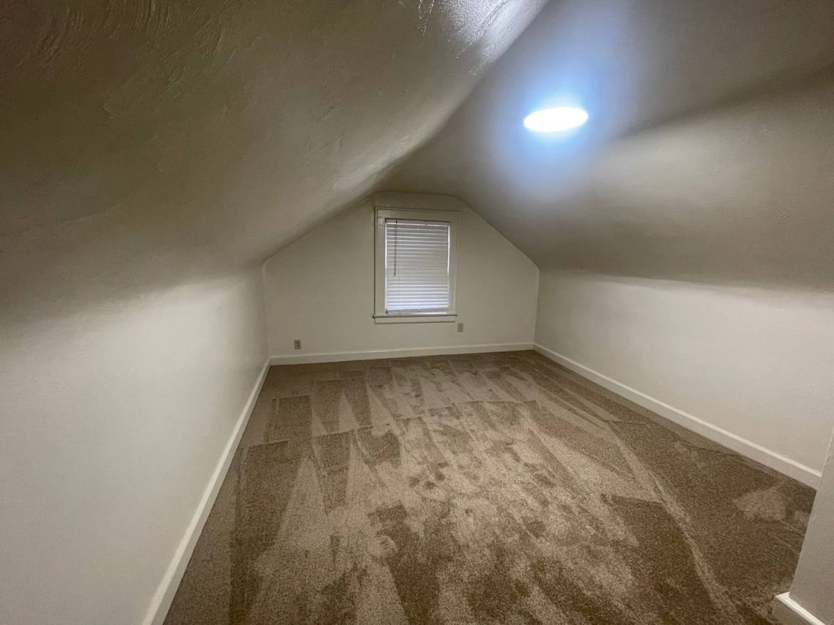 Apartment for rent at 124 W Tyler Crescent, Portsmouth, VA 23707