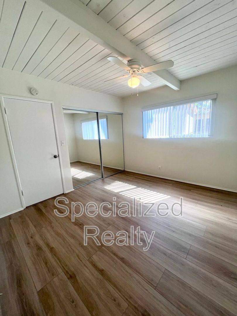 Apartment for rent at 508 Hill Dr, Glendale, CA 91206