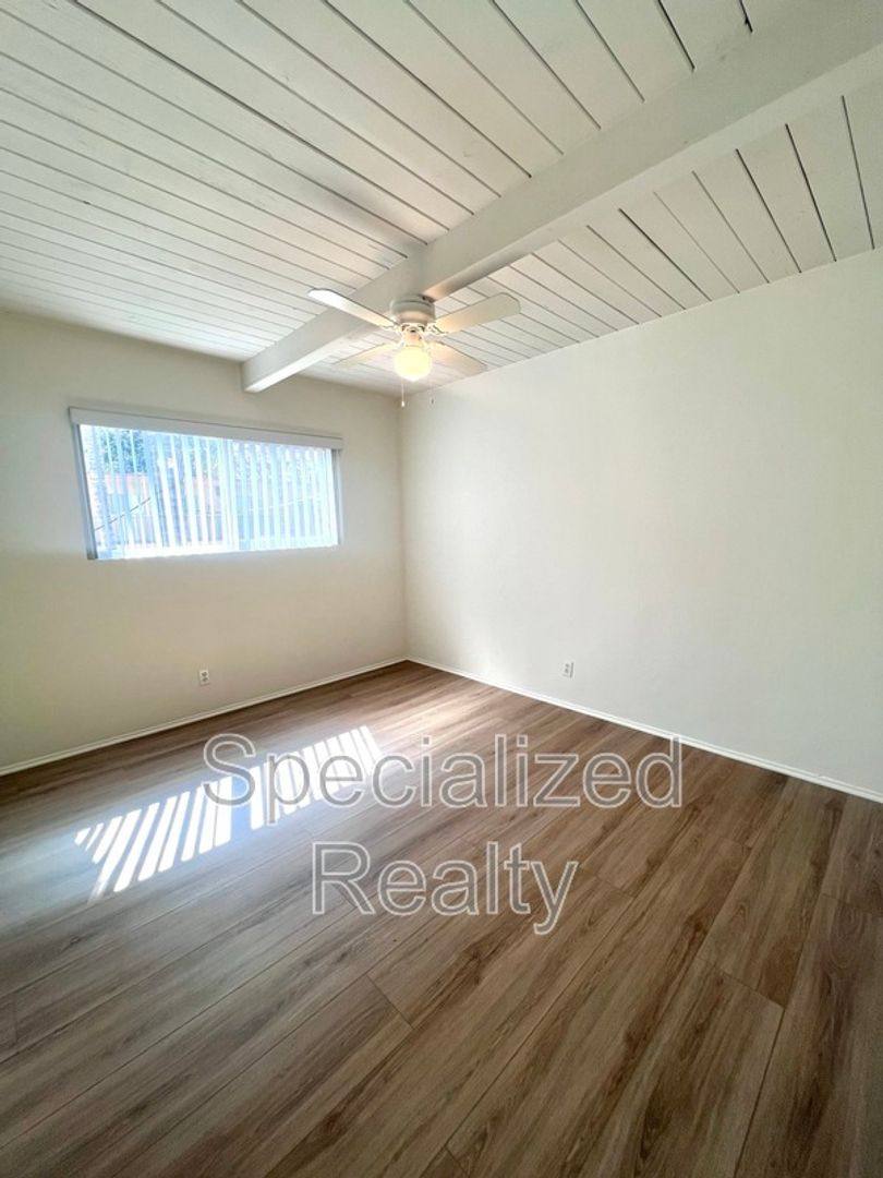 Apartment for rent at 508 Hill Dr, Glendale, CA 91206