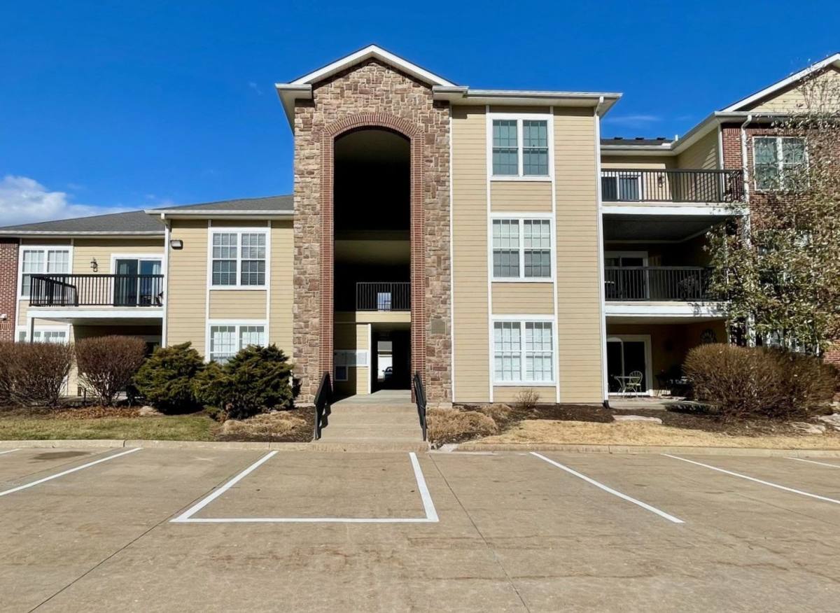 Apartment for rent at 4100 W Worley, Columbia, MO 65203
