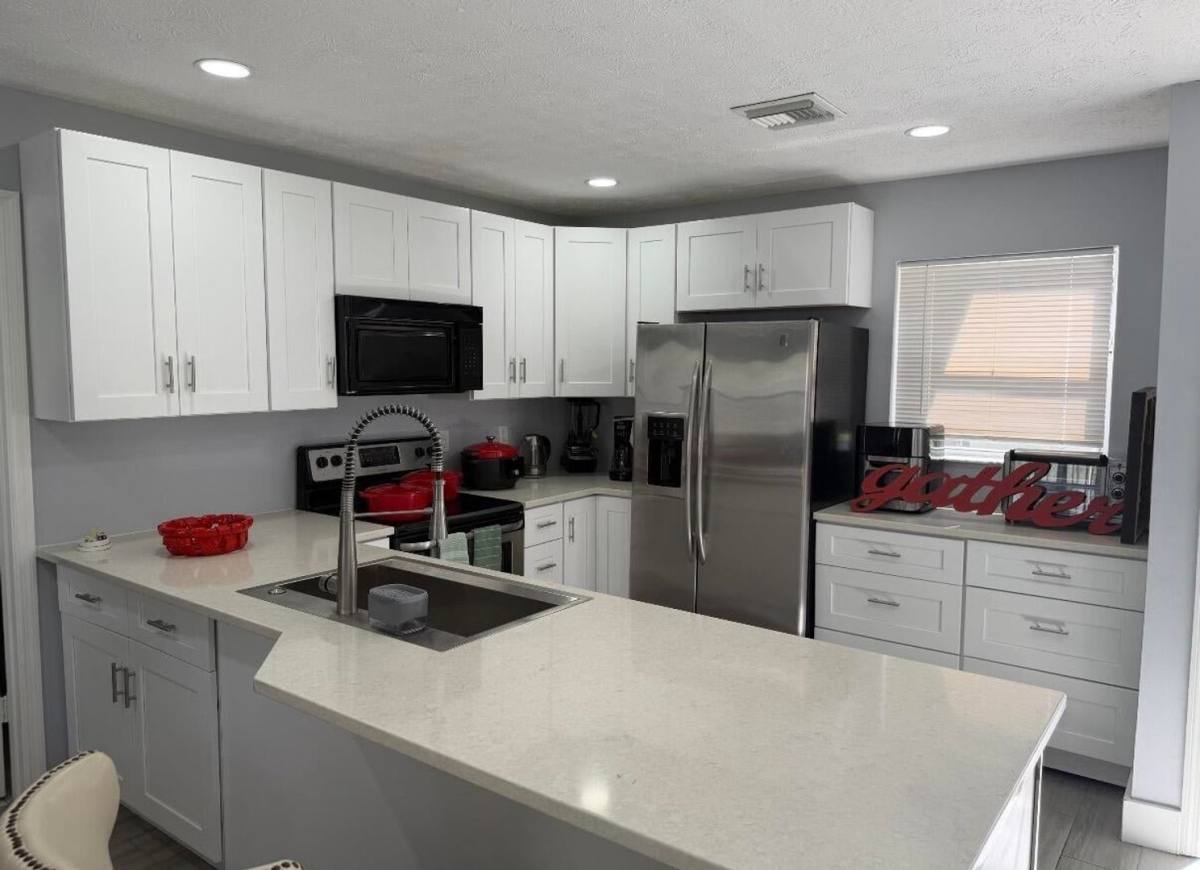 House for rent at 1392 Riverside Circle, Wellington, FL 33414