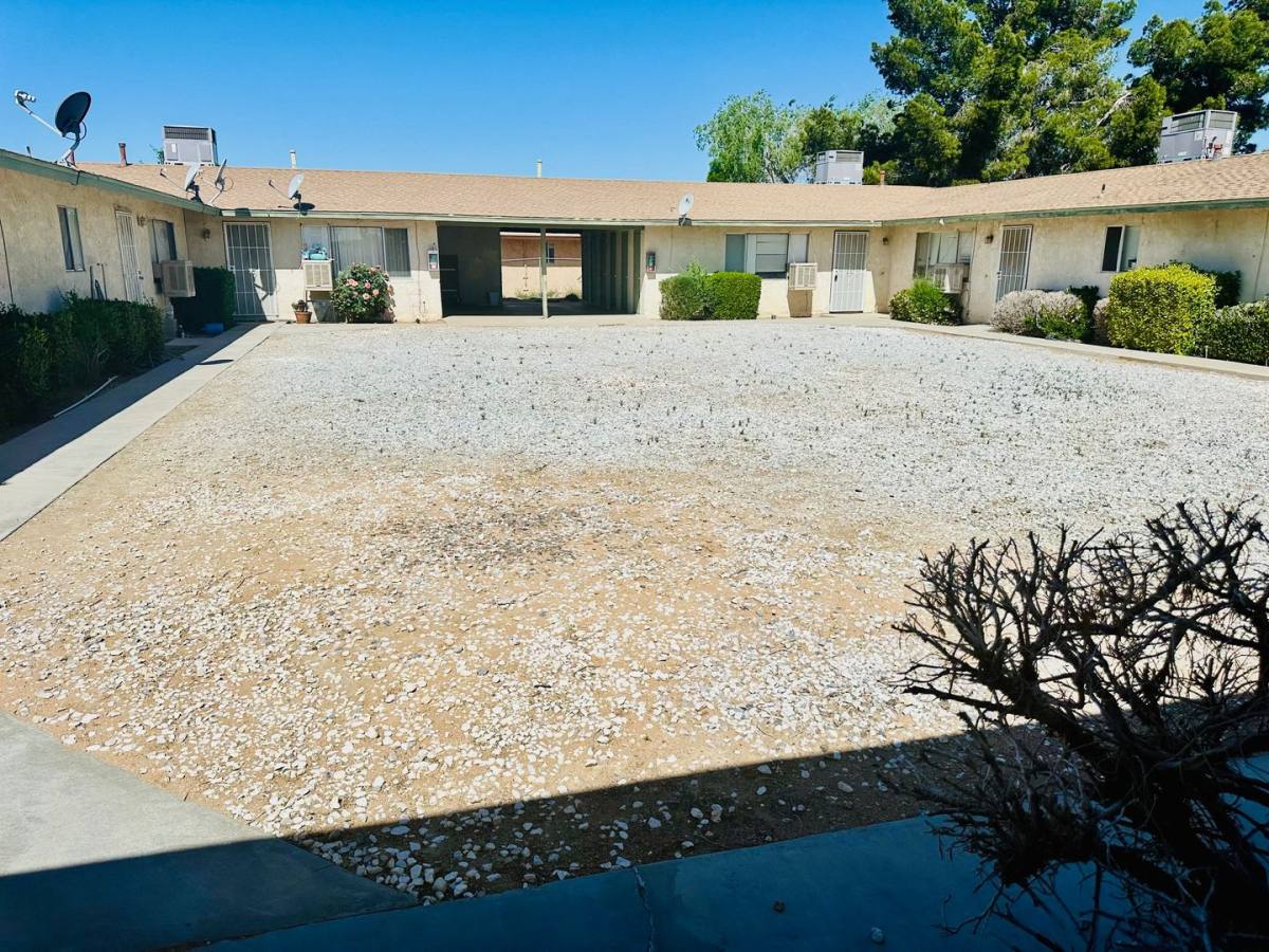 Apartment for rent at 15340 Ute Rd, Apple Valley, CA 92307