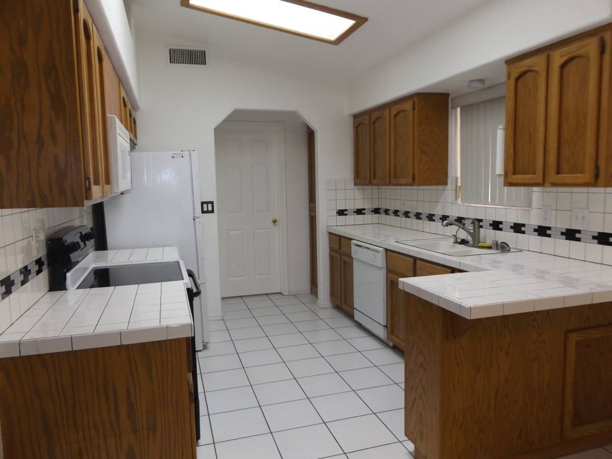House for rent at 3233 Iroquois Court, Lake Havasu City, AZ 86404