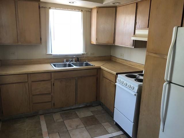 Apartment for rent at 809-811 E Cherry St, Sherman, TX 75090