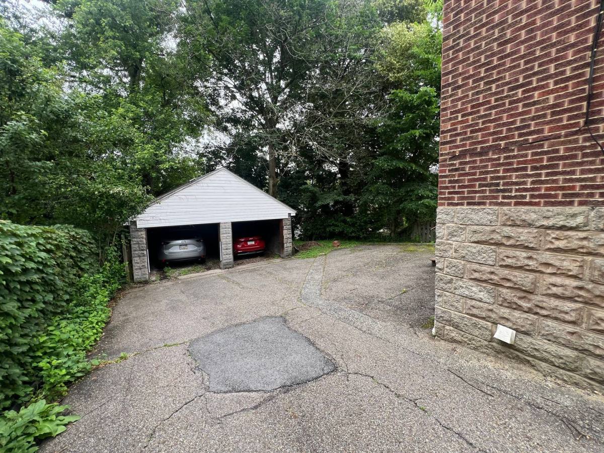 Apartment for rent at 1547 McFarland Rd, Pittsburgh, PA 15216
