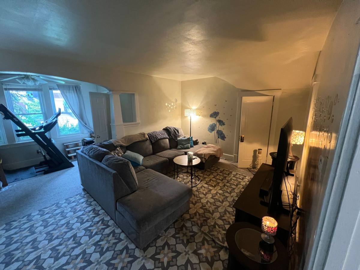 Apartment for rent at 1547 McFarland Rd, Pittsburgh, PA 15216