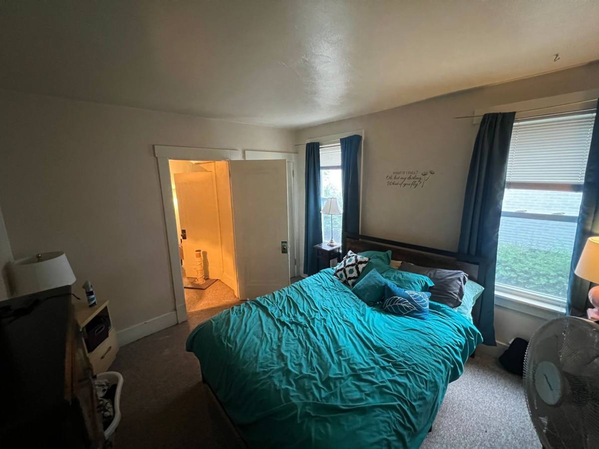 Apartment for rent at 1547 McFarland Rd, Pittsburgh, PA 15216