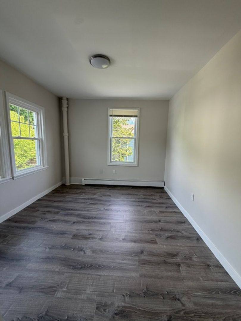 Apartment for rent at 13 2nd Ave, Kingston, NY 12401