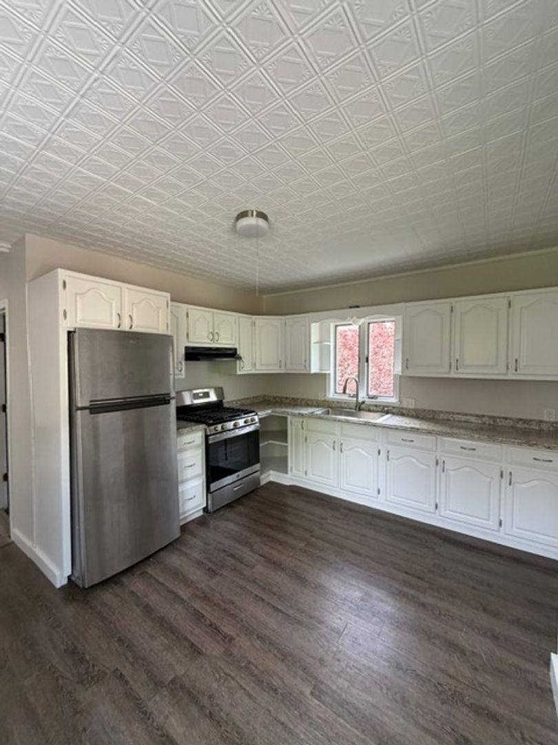 Apartment for rent at 13 2nd Ave, Kingston, NY 12401
