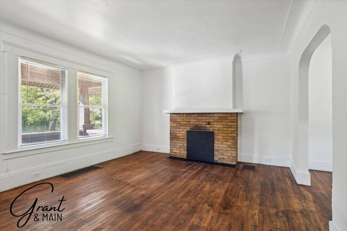 House for rent at 326 Eason Ave, Highland Park, MI 48203