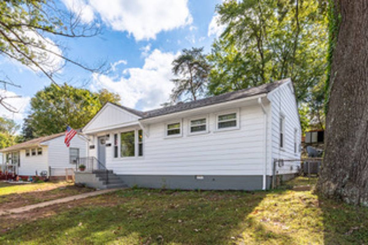 House for rent at 4612 Greenwood Dr, Lynchburg, VA 24502