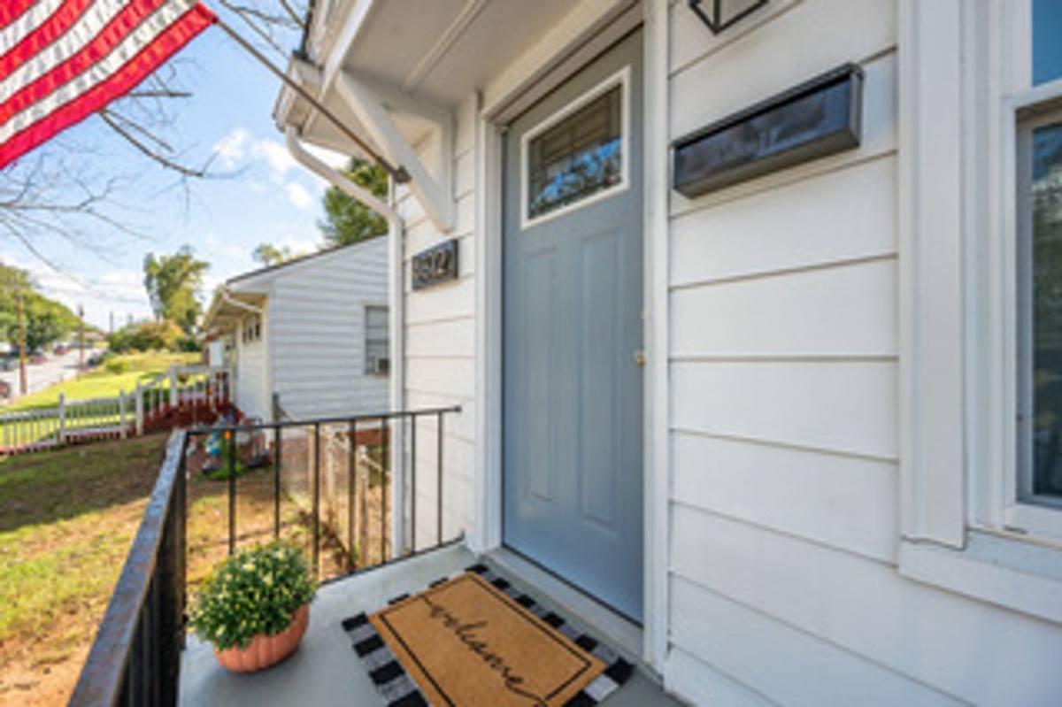 House for rent at 4612 Greenwood Dr, Lynchburg, VA 24502