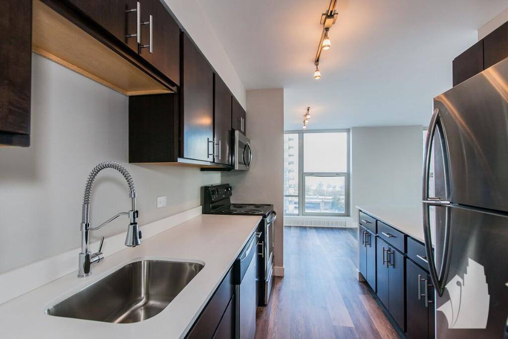 Apartment for rent at 5600 N Sheridan Rd #4G, Chicago, IL 60660