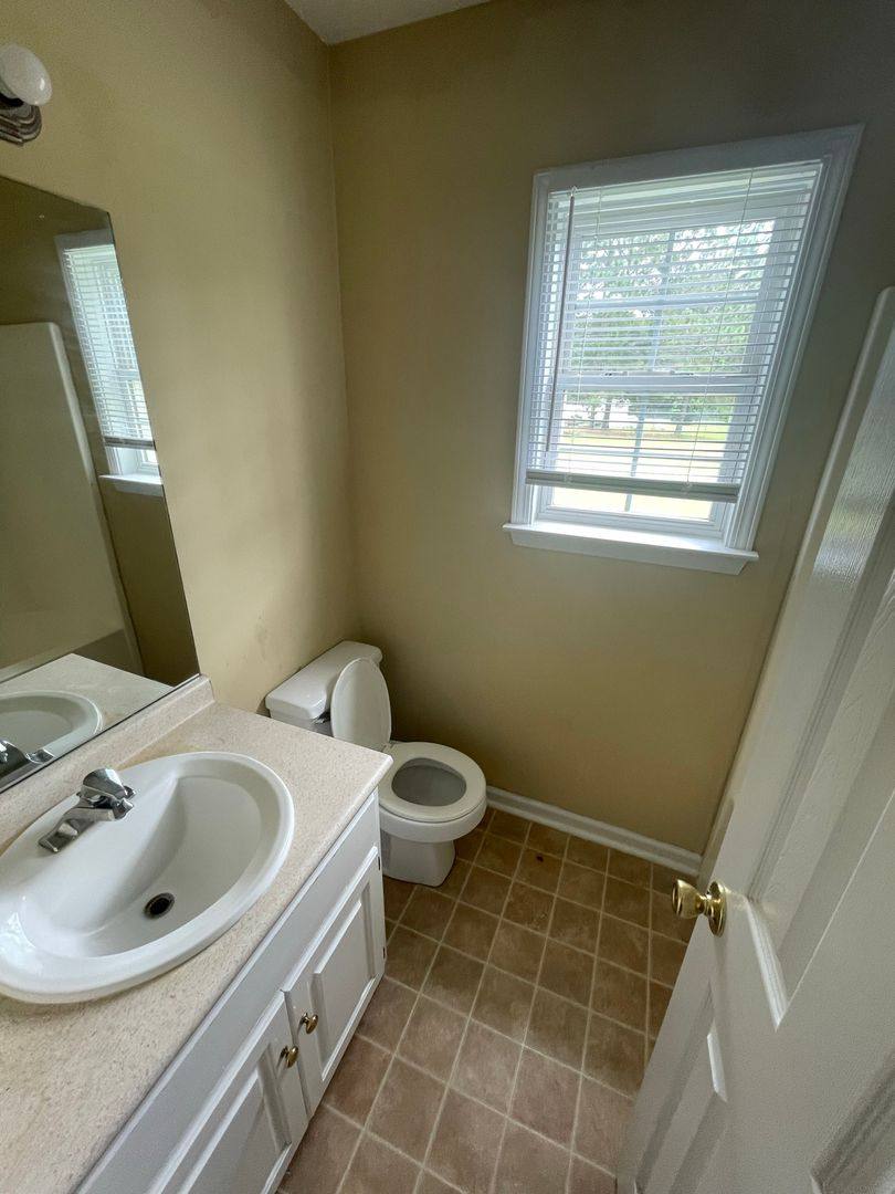 Apartment for rent at 2105 Gabbies Run, Statesboro, GA 30458