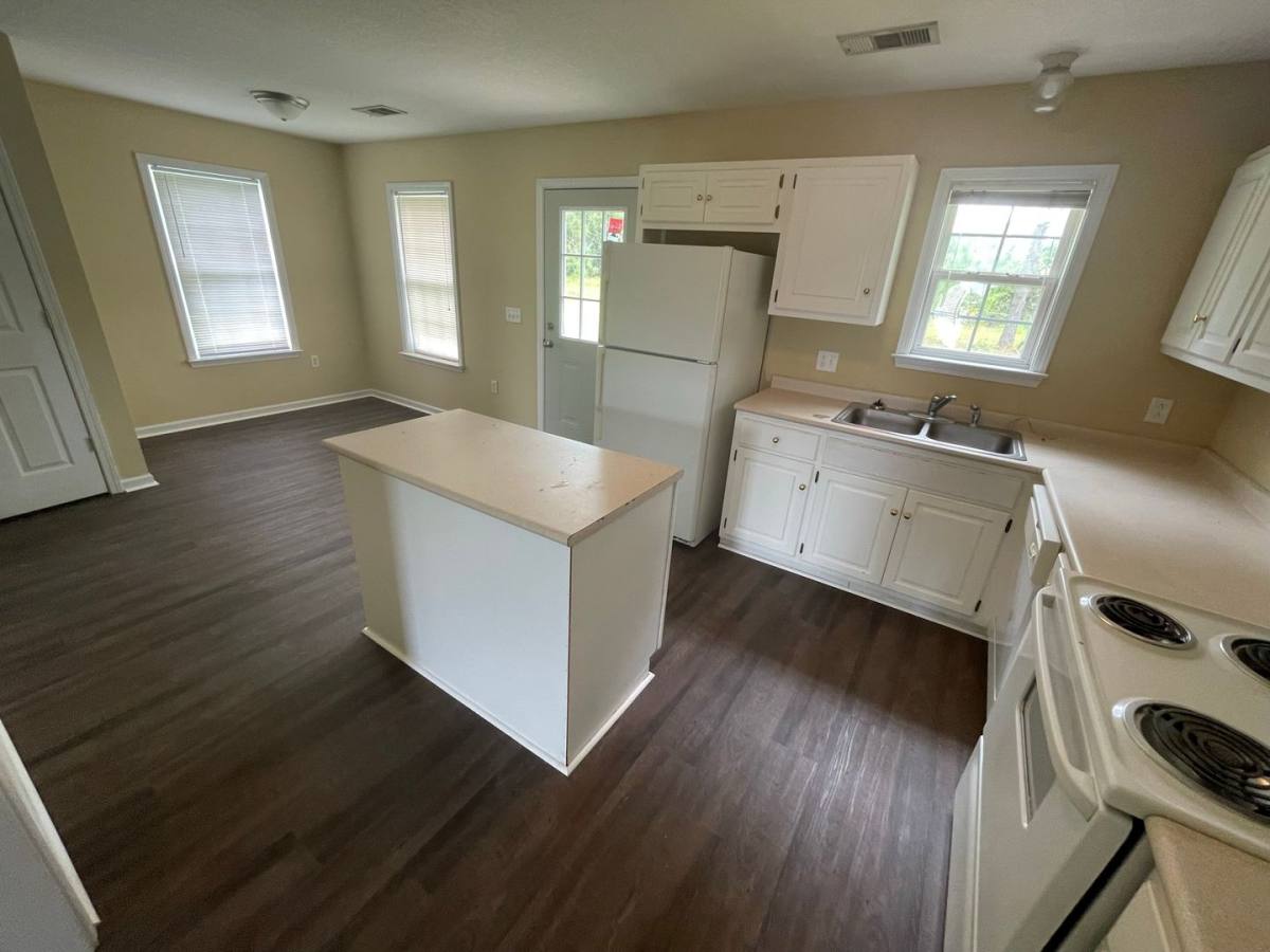 Apartment for rent at 2105 Gabbies Run, Statesboro, GA 30458