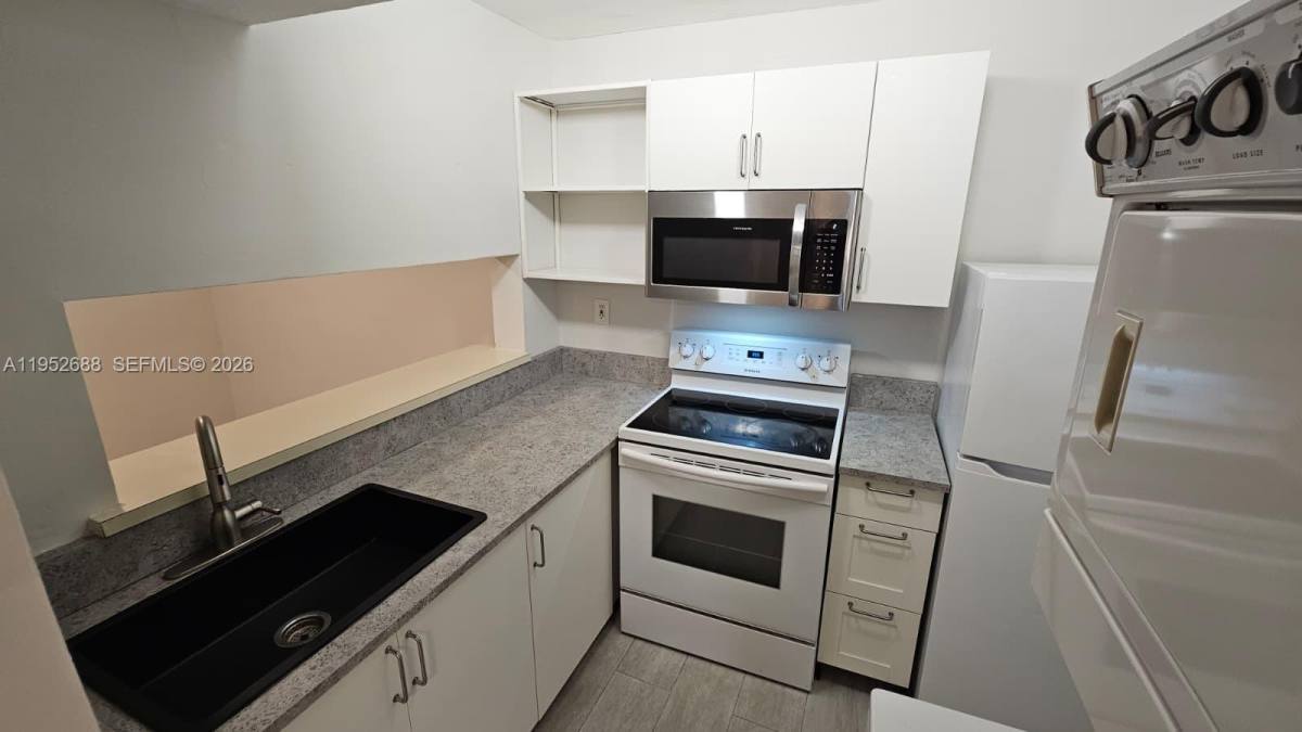 Apartment for rent at 5720 SW 5th St, Miami, FL 33144