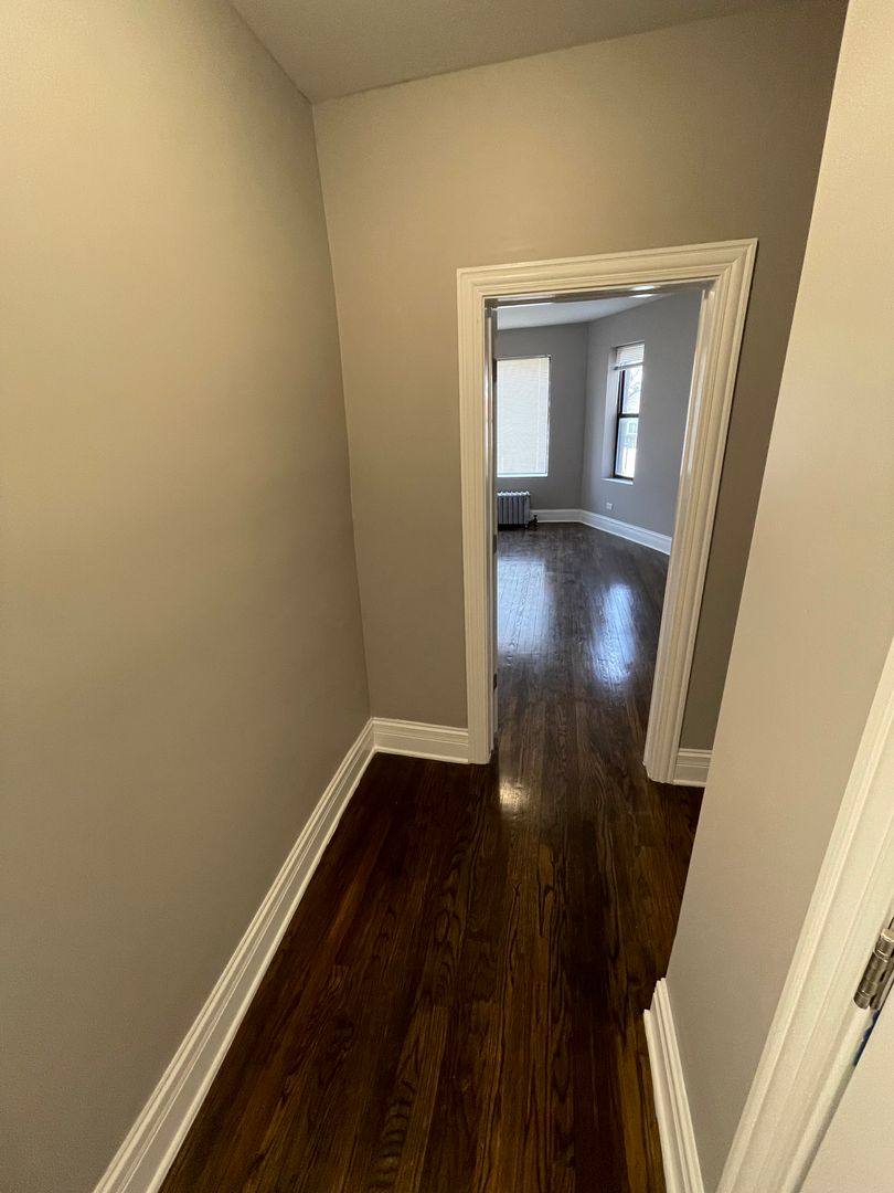 Apartment for rent at 11023 S Vernon Ave #1B, Chicago, IL 60628