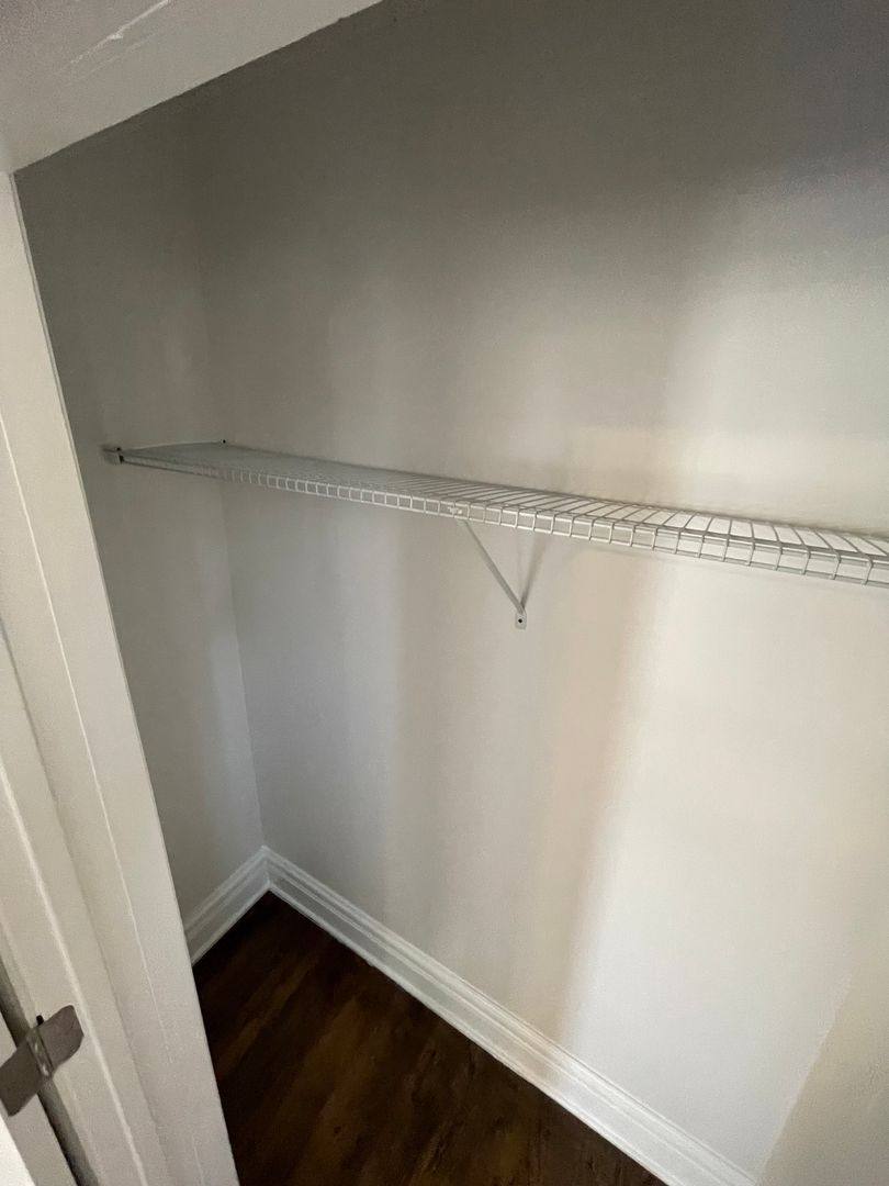 Apartment for rent at 11023 S Vernon Ave #1B, Chicago, IL 60628