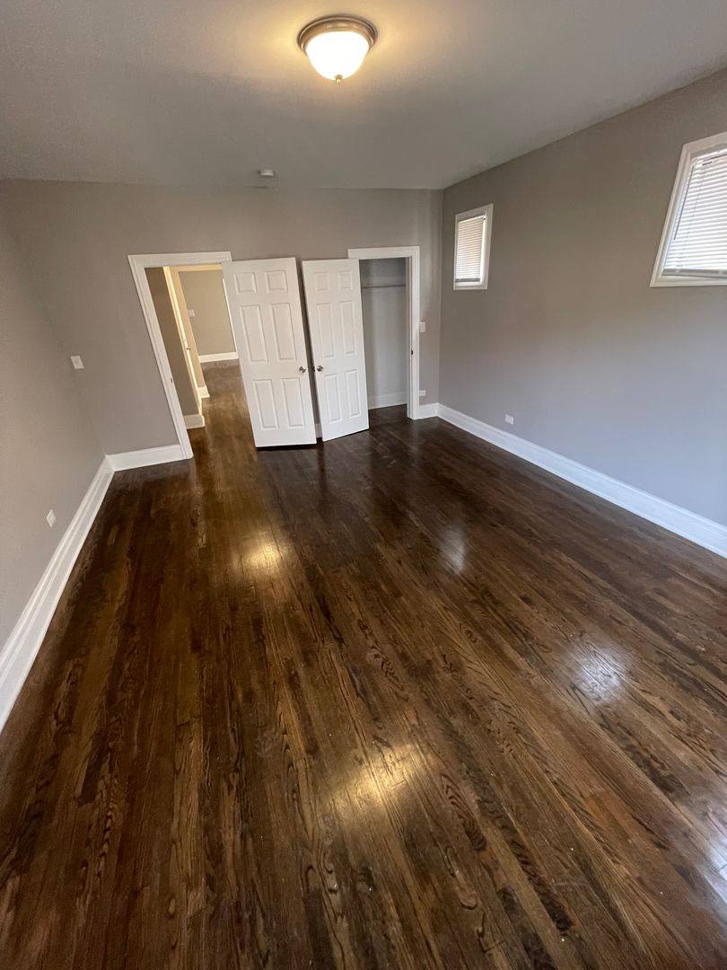 Apartment for rent at 11023 S Vernon Ave #1B, Chicago, IL 60628