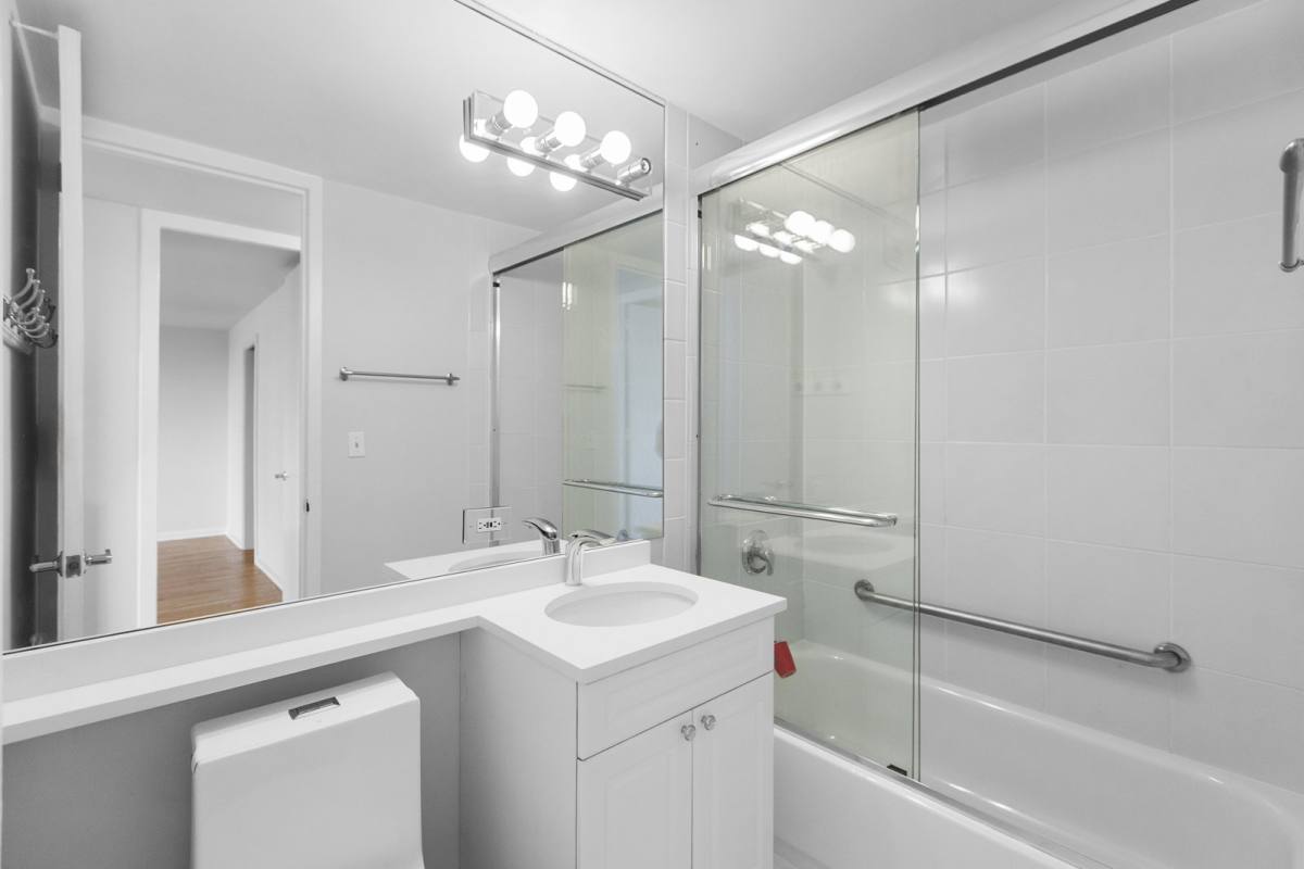 Apartment for rent at 1344 N Dearborn St #11F, Chicago, IL 60610