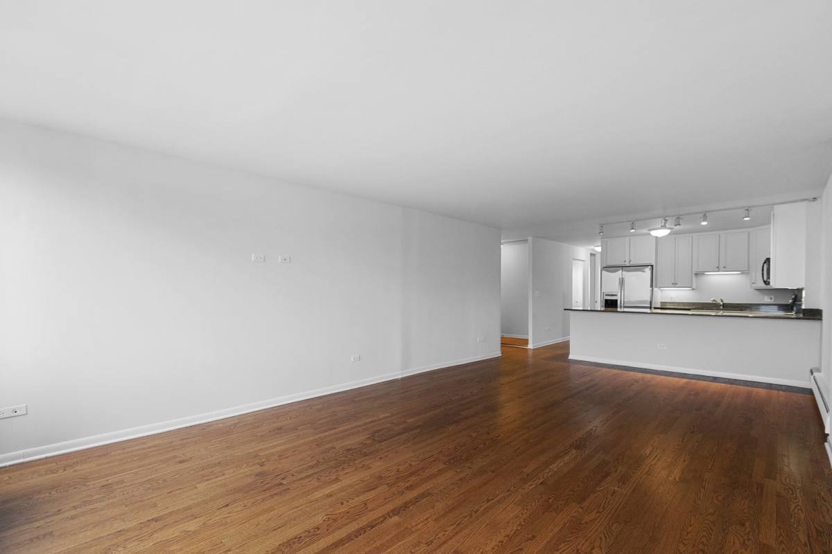 Apartment for rent at 1344 N Dearborn St #11F, Chicago, IL 60610
